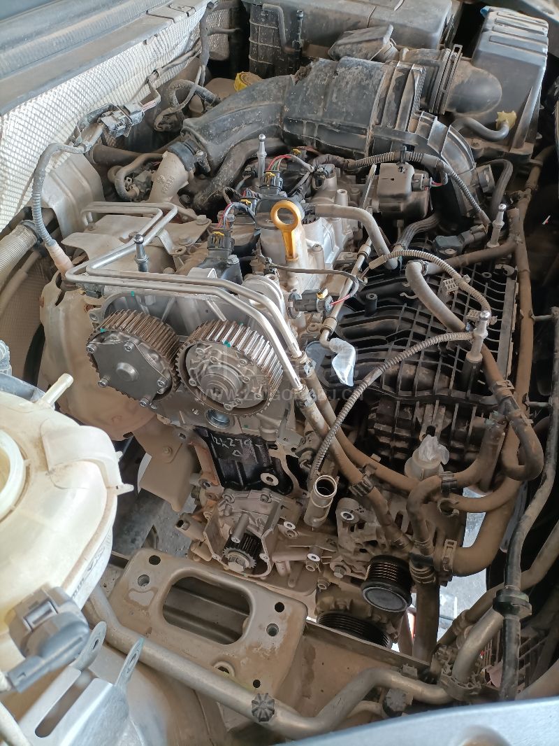 4t宝沃bx5更换正时皮带,更换步骤和大众ea111差不多,曲轴轮上面有定位